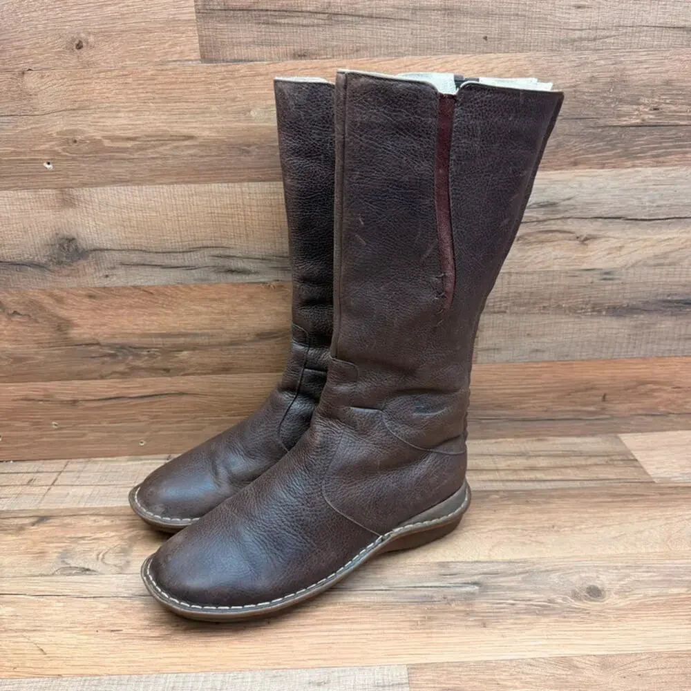 Vtg Dr. Martens size 8 Brown Leather Back Zip Knee High Tall Boots